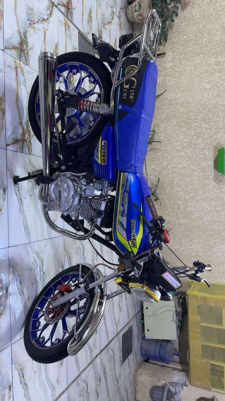 سيفان للبيع موديل 25 مكفوله  دراجه نظيفه وكيل   ماشيه قليل  سويج بصمه ريموت بصمه اصبع هندر  كله  شغاله نكره سلف جهاز نذار  كهربائيات كلهاء شغاله اوراق كامله  سعر775 و بيه مجال مكاني حله 
***********
