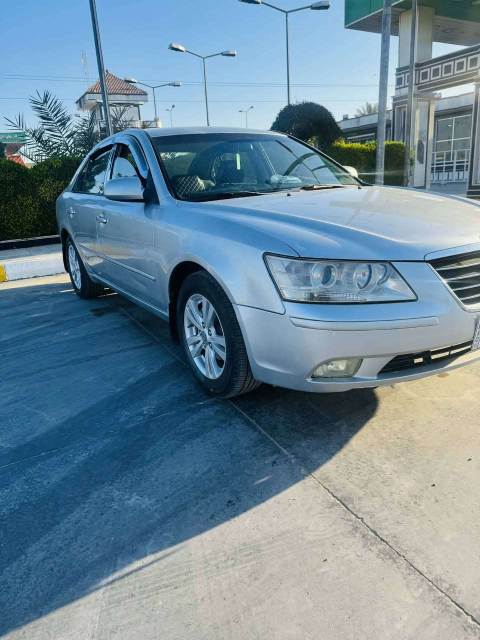 السلام عليكم سوناتة 2009 رقم بغداد مشروع وطني   باسمي  وارد خليجي مكينة 2400 كير 5 نمر مكينة وكير مكفولات حداديه امامي وتخم تاير جديد منضومة تبريد جديدة شرط ثلج سيارة مكفولة من الضربة بيهة خياسات وصبغت الدواير مال الجاملغات الخلفية والدعامية وياهن سونارهة داخل المنشور وكل تفاصيلهة واضحة السعر 116 وبيهة مجال مكاني واسط الصويرة *********** ***********
