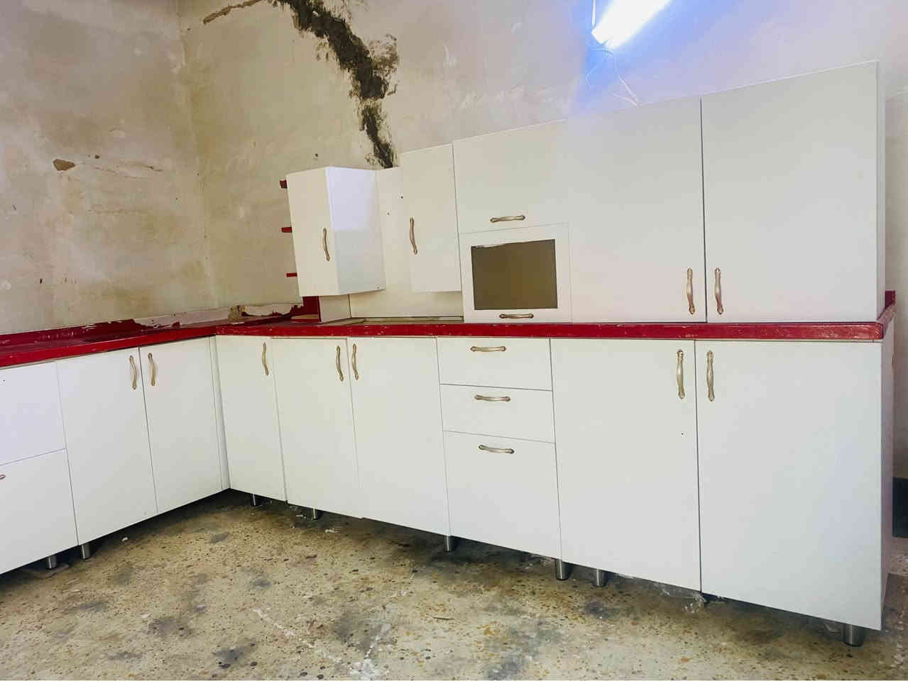 مزاد انس الوندي 

كاونتر خشب mdf فر تركي شغل ايد كامل مرمر كلش نظيف قياس الكلي 5امتار و30 سم طرف السنك مترين وطرف الكاونتر 330سم سعر 450 الف 

للبيع والمراوس مراسله الصفحه او اتصال بالرقم 

***********

عنوان بختياري اول شارع السيطره قبل خليل ابو باله خناقين, ديالى
