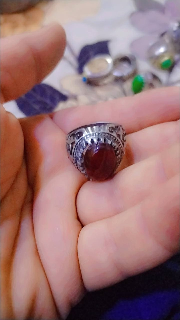 كل قطعه وسعرها مكاني بغداد مدينة الصدر ماعندي توصيل ***********
