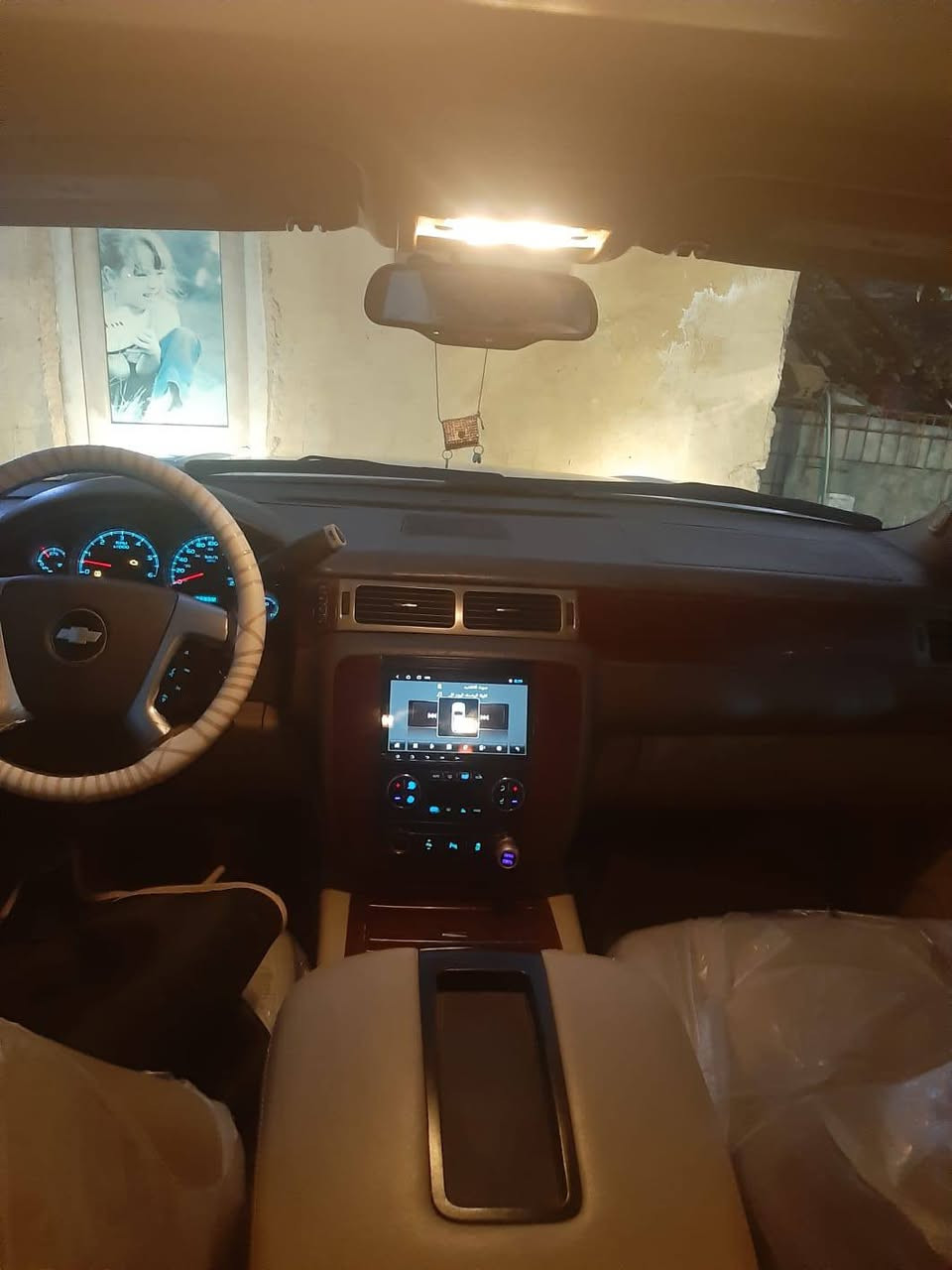 السلام عليكم من رخصت الونر السيارة تاهو موديل 2013 فوال موصفات فتحه تحكم ستيرن تحكم دواسه دكم نته تحكم بيهن البانزي والبريك  بسمي السياره LTZ خليجي صبخ به جماليه جاملض وبنيد السعر290وبيه مجال ....‪0771 174 6038‬‏
