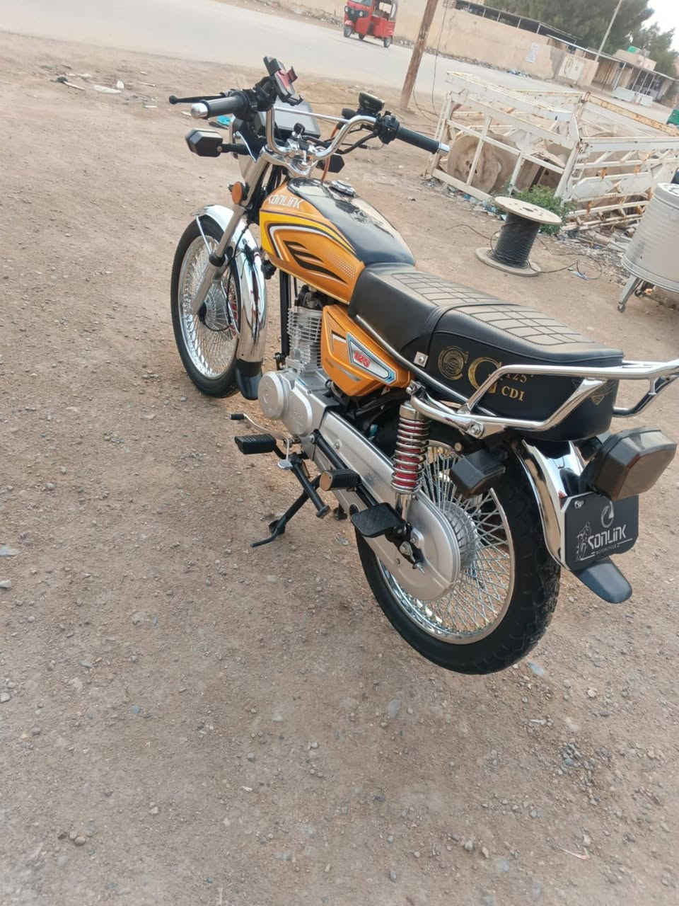 دراجه للبيع موديل 25 دراجه نظيفه فول مثل ما تشوفونها بالصوره اوراق كامله كهربائيات كلها شغاله رحمه لوالديكم مو شراي لا يراسلنا ولا يتصل مكان بابل الشوملي السعر 740 وبيها مجال رقم الهاتف ***********
