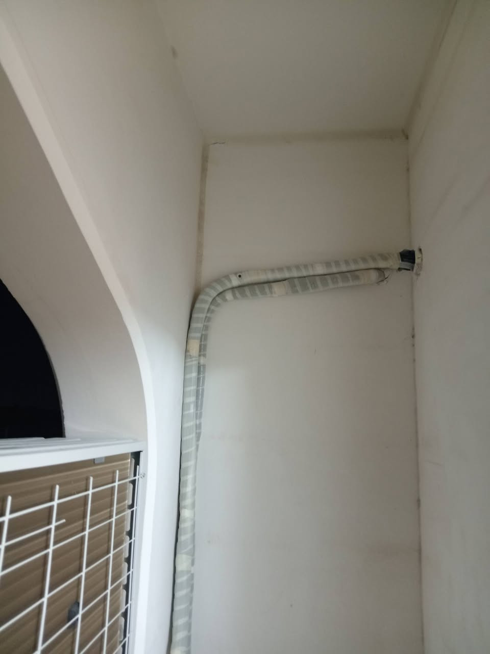 ورشة ابو حسن التميمي للتبريد لنصب سبالت وصيانة السبالت والثلاجات والمجمدات وغسل سبالت رقم هاتف: ***********
