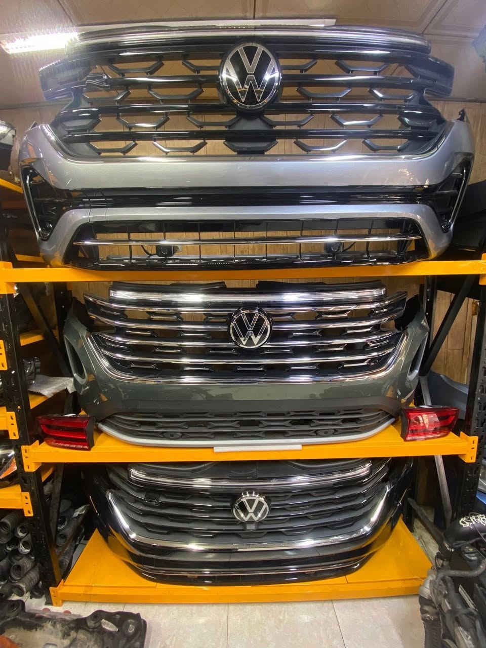 اي استفسار على واتساب _***********
‎  لبيع جميع قطع غيار سيارا المانيه 

‎اطلس - تيكوان- طاوس - جيتا - باسات - كولف 

‎توصيل جميع محافظات العراق
