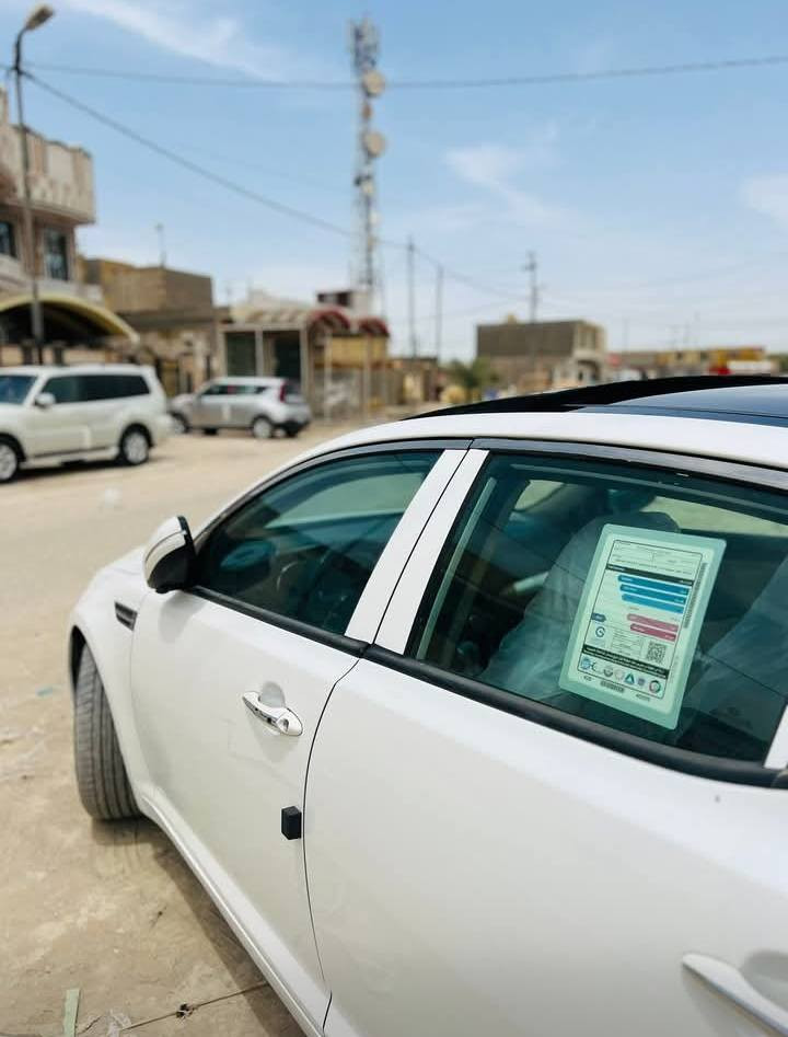 السلام عليكم اوبتما 2011 خليجي  محرك 2000 فول مواصفات بصمه بانوراما تحكم استيرن جهتين شفتات استيرن شاشه كبيره كامره خلفيه تبريد قطعتين رقم بغداد الدولي ماشية 180 تخم تاير جديد حداديه جديده  مكفوله من الصبغ والتبديل بيها بارد فقط السونار موجود بالمنشور بـ 123 وبيها مجال مكاني حلة مركز المدينه ***********
