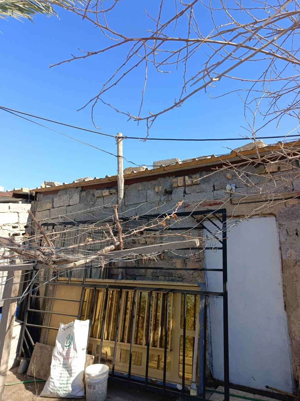 سلام عليكم ورحمه الله وبركاته 
يوجد دار للبيع حي الزهور بل تجاوز 
مساحه خير من الله 
***********
‏‪***********‬‏
