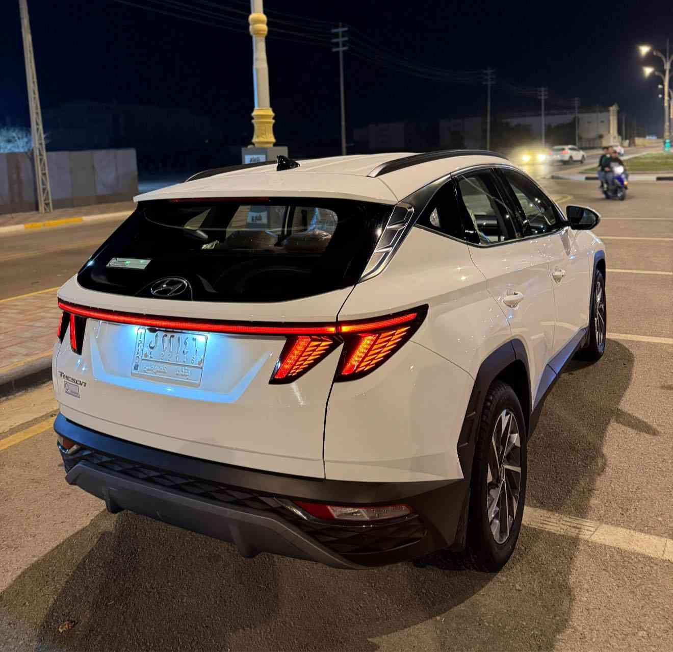 توكسان موديل 2024خليجي ام الضمان رقم بغداد
مكفوله كفاله عامه عدا رصعه بسيطه جوه الباب مشر بصوره

مواصفاته بصمه عدد2 ابواب وتشغيل عن بعد

محرك 2000 دوش كراسي كهرباء عدد2

فول تحكم ستيرن حساس امامي وخلفي وجانبي 

ويل كب عدد5 سبير منازل كامرا وشاشه جبيره

هندبريك بصمه مودات قياده 

لد امامي وخلفي وبيه مواصفات بعد 

حلوه والسياره استعمال شخصي 

عنواني كربلاء المقدسة 
والاتصال على الرقم ***********
