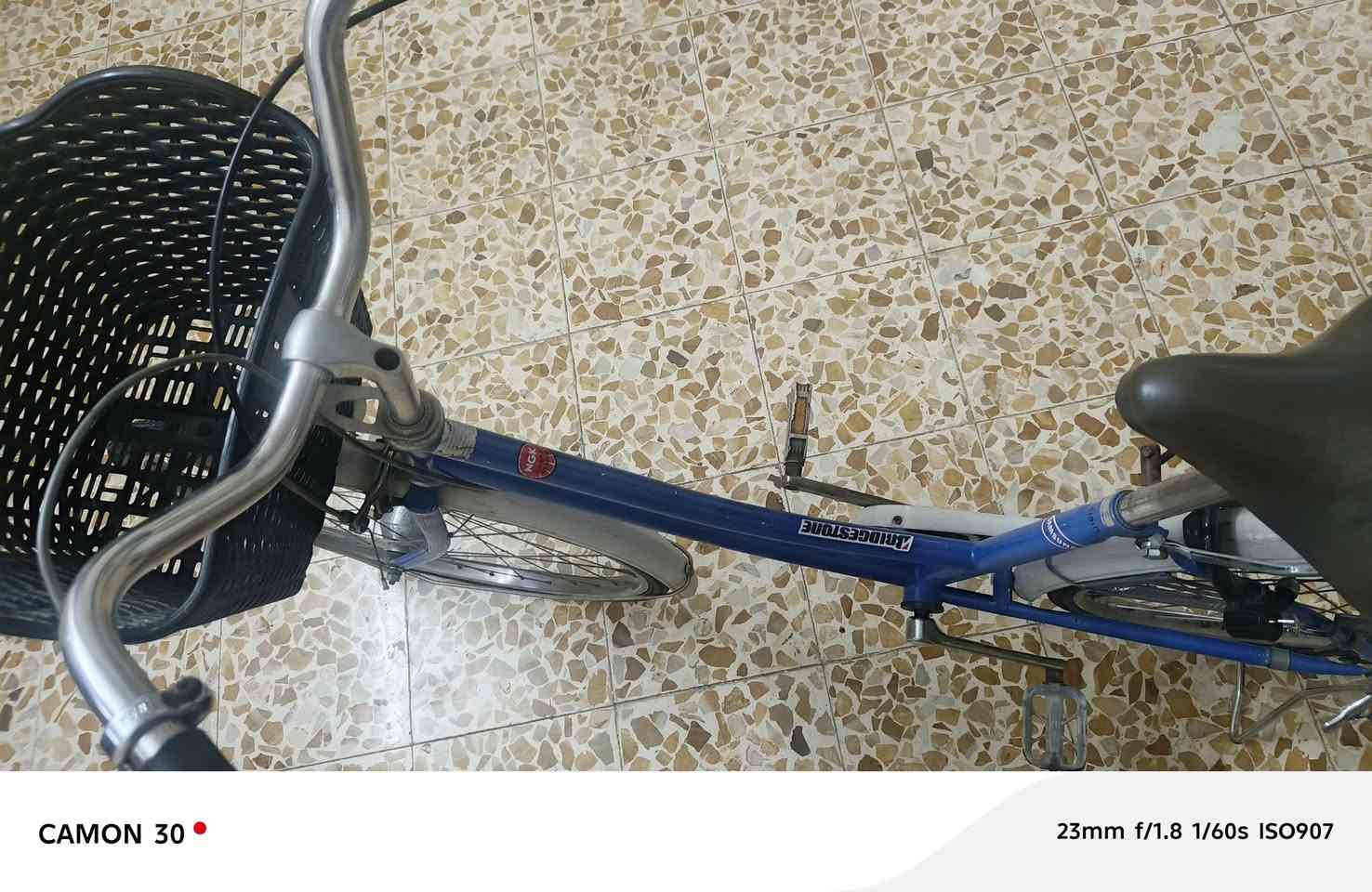 للبيع حجم 26.   باسيكل نظيف ***********   وحساس. *********** السعر 75                                      العنوان موصل حي سومر االتقاطع الثاني.. نقطه داله مولد عساف...
