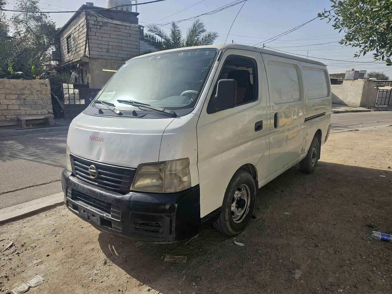 السلام عليكم فان للبيع موديل
2006 رقم بغداد دولي بسمي قبل سبوع حولتها تبريد شغال تخم تاير جديد حداديه
محرك كير مكفولات 
 جديده جاهزه من كلشي صبغ قطعتين 
مكاني بغداد العامريه 
*********** واتساب
