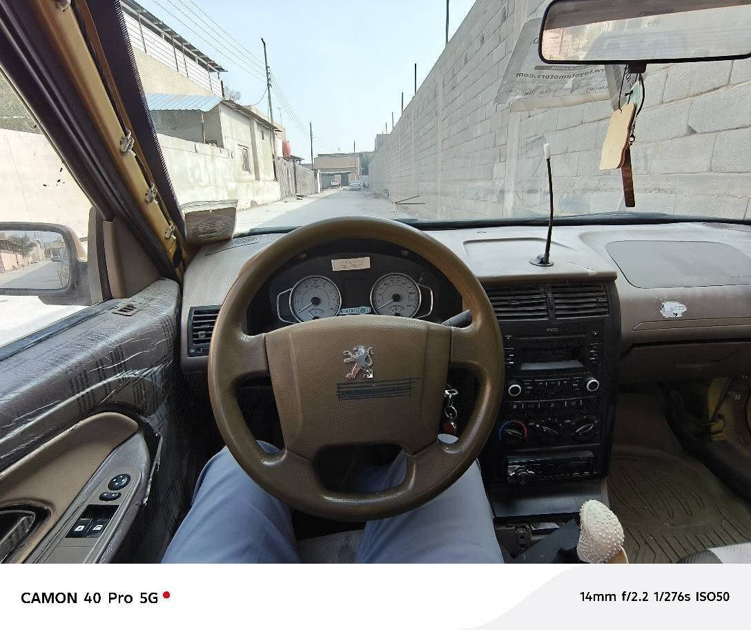 شباب سيارة بيجو ٤٠٥ موديلهة ٢٠١٦ السيارة جاهزة من تبريد و تخم تاير و گير و مكينة و نعمة من الله و السنوية لسنة ٢٠٢٩ مكاني ابي الخصيب حمدان للتواصل موجود واتساب 
*********** البصرة, العراق
