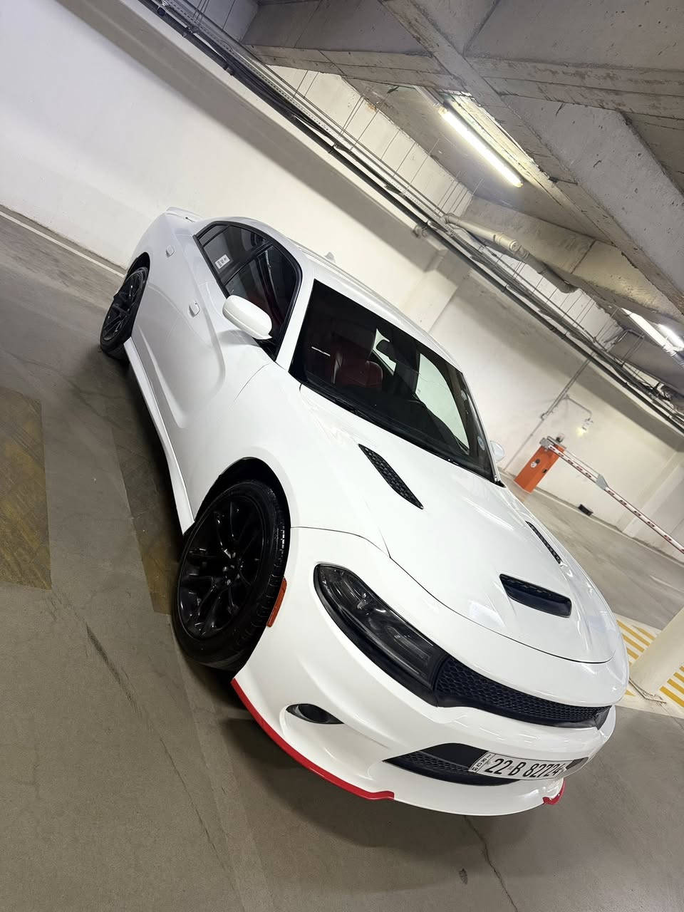 جارجر  جيتي GT  موديل 2021 (  الخليجي الشريكه الهرلم )
() السيد الوان البيض المميز 
 فول مواصفات GT 
الدخل الحمر البيلادي
(اقره المنشور قبل ماتخابرني و بيك خير وتدلل))
(السياره بيها فقد بنيت البدون الدخل بشرط الفحص ) 
سياره جديده اي نقص ما بيهه ابد 📍❤️
(سيارة  ماشية ٧٦الف )
سياره جديده بمعنى الكلمه
رقم  اربيل الجديد كلشي جديد
المحرك : V6.  3.6L .
المواصفات :
* جناح خلفي بلادي
* ويل قياس 20 انچ  بلادي تخم تاير جديد
* ستيرن رياضي . 
مقاعد رياضية جلد   حضن
* كشافات الضباب زنون . 
* المصابيح الأمامية مع LED . 
* حساسات . 
* شاشه كبيرة مع نظام ملاحة نفكيشن GPS .
* الشاشة مع اوپشنات SRT . 
* سستم صوت الپاين .
* مقاعد أمامية كهربائية عدد 1 
* تشغيل عن بعد . 
* محدد سرعة . 
* تلفون بلوتوث . 
* كاميرا خلفية .
* مرايا متحسسة للاضاءة العالية .
* كير شفتر بالستيرن . 
* دخول ذكي (بصمة) .

السعر238📥

مكان السيارة اربيل 
***********

للاستفسار رقم صاحب السيارة***********
وتساب كورك
