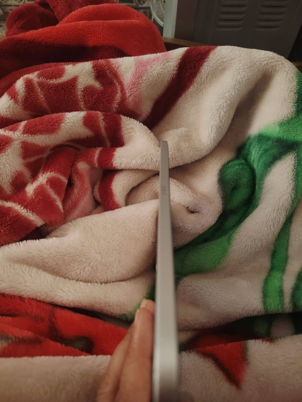 ايباد
ايباد 10 ذاكره 64 نضيف كلش 
عنوان بغداد  الزعفرانيه 
للاتصال *********** 📞
ب325 الف سعر ثابت
