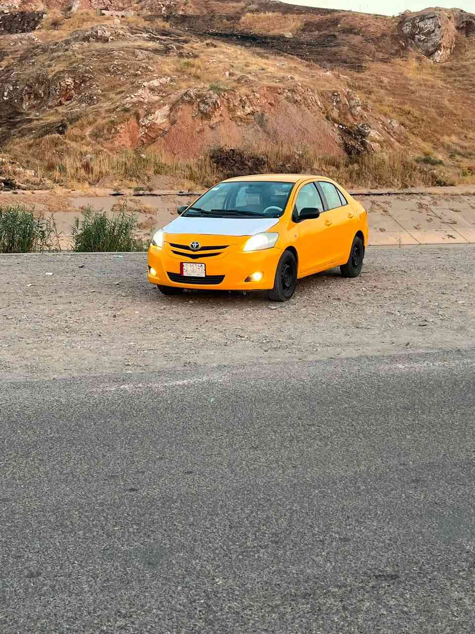 يارس تكسي ٢٠٠٧
بطاقه بانزين بيها 
ضرر جاملغ وقبق جنطه وبيها داخل شي قليل بل بدنه 
معمر دوسات كير  اوتماتيك مابي عيب محرك بي صرف شي قليل نقابه وغرامه مصفره
 
سعرها 55 وبيها مجال قليل  ***********وبي واتساب
