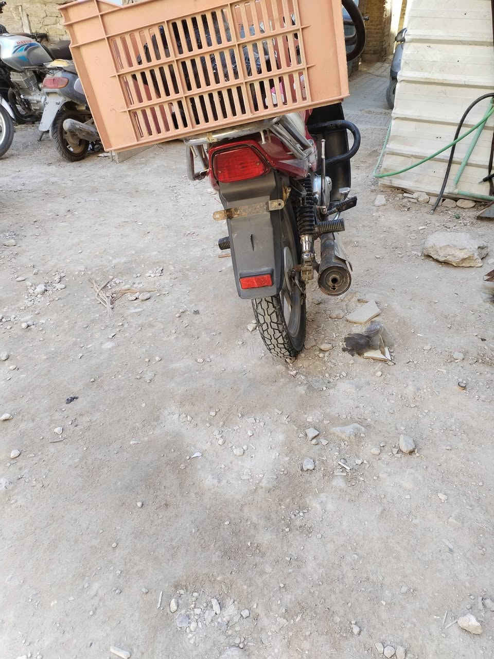 السلام عليكم متاح دراجه ديون موديل ١٩ رقم وسنويه بسمي السعر 950 مكان كربلاء ***********
