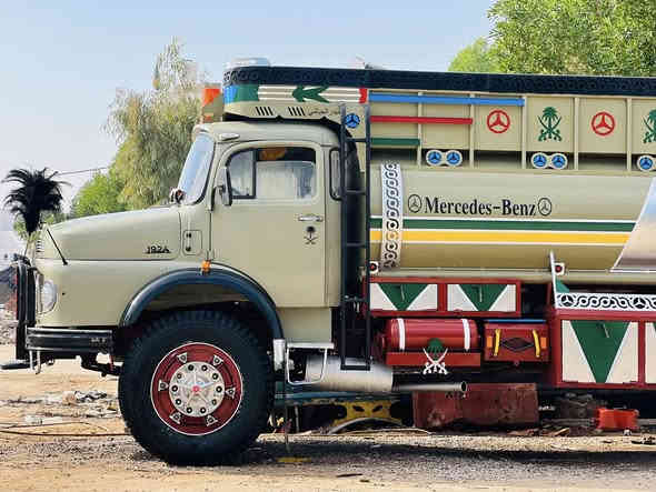 سلام عليكم اقجم 80 بلاد وضع شركه كفاله (قماره مبخره خارج فقط داخل بلاد شاصي بلاد خام مكينه ستندر شركه كير شركه  اكسن شركه تانكي مقلون تفصال جديد رقم نينوى نكليزي بسمي 
‭0775 347 3992‬

‭0780 052 5488
