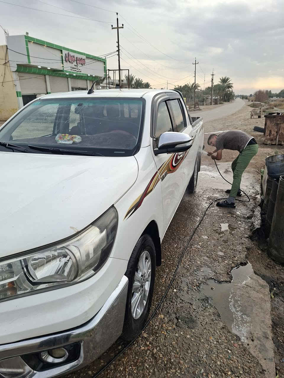 السلام عليكم تيوتا ٢٠١٦ اوتماتيك رقم بغداد ماشيه ١٩٠ مكفولة من صبغ فقط خدوش مال شارع بصيط  مكينة ما مفتوحه بلادي السعر ٢٣٥ وبيهه مجال


**إذا كنت صاحب هذا الإعلان وتريد حذفه لأي سبب، رجاءا أرسل رسالة إلى الدعم الفني**