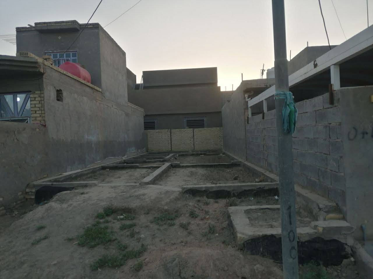 السلام عليكم
قطعة ارض للبيع ( طابو صرف ) المساحه ١٢٥ متر العنوان بالسده حي النصر الاول حي بيت سهر خدمات كامله القطعه بيه رباط ارضي ومدفونه السعر المطلوب ( 37 ) مليون وبي مجال بصيط الاستفسار اكثر // *********** // ***********
