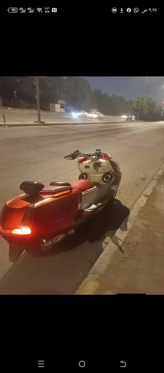 ماكسام كمله مكمله مكينه بيه بخار وكلج الخلف تفلش كهرباياته كله شغلله مابيه اي نقص عده المكينه بيه بخار ولكلج الخلي ب 350وبيه مجال


**إذا كنت صاحب هذا الإعلان وتريد حذفه لأي سبب، رجاءا أرسل رسالة إلى الدعم الفني**