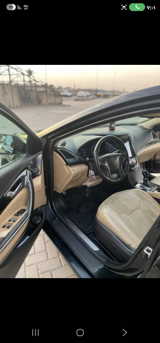 سلام عليكم ورحمه ازيرا
موديل 2012 فول الفلول للخير سياره حلوه بيها 3قطع صبغ اثر شخوط بدون حادث او معجون غير ذالك السياره جازه 
السعر 
103وبيها مجال قليل اصور كلش مناسب سعرها نشرها صديقي وجان بيها نقوصات كملتهم وهسه كملت عنوان بغداد الدوره نزلت جسر الطابقين 
***********
