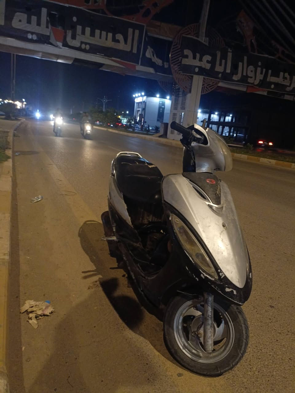 السلام عليكم دراجه جي فور  سريعه كلش او تشتغل هيه بس طلع دخانه خفيفه بس من احطله دهن 220وبيه مجال ناصريه شموخ ***********
