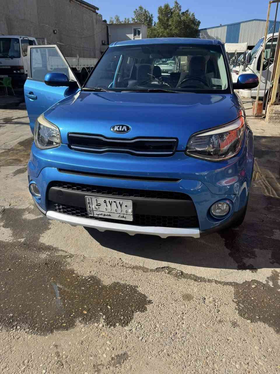 كيا صول موديل 2017 بسمي محرك 2000 جي دي حادثها جاملغ مصبوغ نفسه وبنيد مبدل سيارة جاهزه وحلوة صدر تبريد ماشية 50الف مكانها بغداد عارضها 128 وبيها مجال رقم الهاتف ***********
