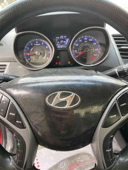 السلام عليكم الانترا للبيع وارد أمريكي فول واحد على واحد حادثه جاملغ مال سايق كير مكينه مكفوله صبغه جديده تبريد ثلج تخيم تاير جديد صدر جديد سونر جديد 
العنوان الاعظميه قرب مستشفى النعمان 
السعر 125بيه مجال بسيط ***********
