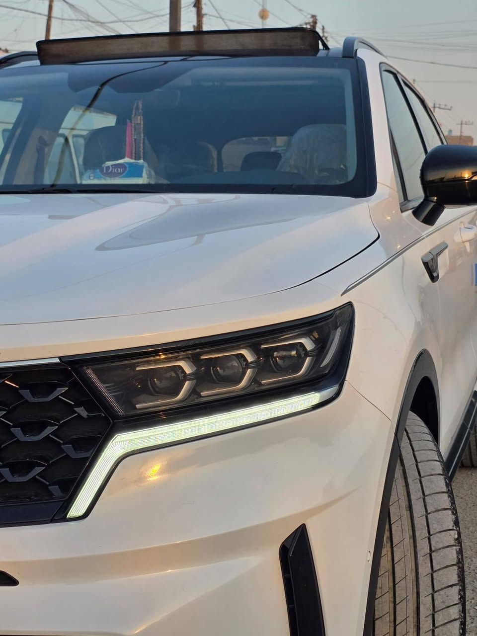 السلام عليكم
للبيع كيا سورنتو
موديل 2022
مواصفات حلوة
بنوراما
صندوق كهرباء شفط
تبريد ثلج
اشاير بل مري
ليد نهاري
كشنات كهربائي
كشنات تدفئة
قيادة الية وتحديد مسار
مانع انزلاق
مكينة تيربو 2500
الحادث موضح بل صور

للاستفسار الاتصال على الرقم 
السيارة خير من الله 
المكان بغداد البلديات
السعر 235
***********
