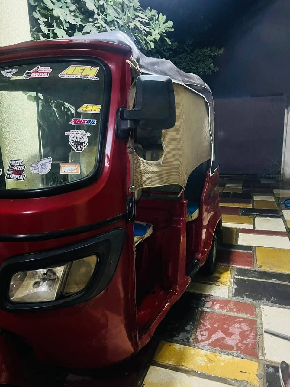سلام عليكم  تكتك تي في اس ١٨ للبيع مكينه ٢٢ جديده ما مفتوحه  جادر  جديد تخم تاير كهربايات كله شغاله التكتك تخبل احله من الصور ربع ما تذب عليه  التكتك أوراق استنساخ اتكفلك سرقه السعر ٣ ملاين


**إذا كنت صاحب هذا الإعلان وتريد حذفه لأي سبب، رجاءا أرسل رسالة إلى الدعم الفني**