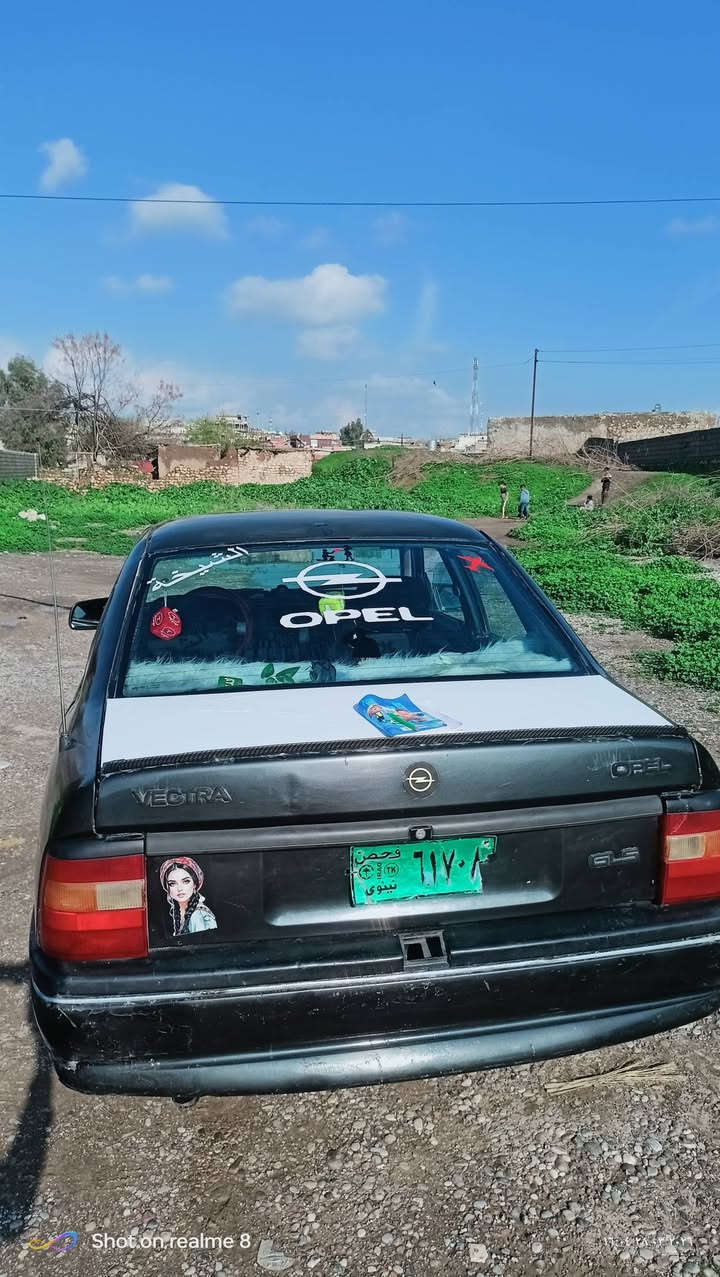 موديل 1993
كير محرك شرط 
بيها خيسان شي بصيط
محورة كابىيته
شرط التحويا 
السعر 20
***********
