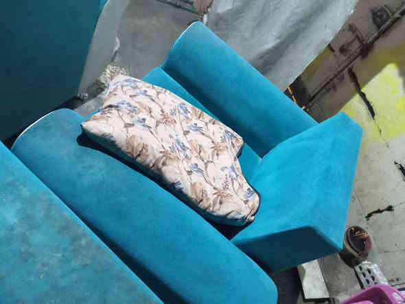 قنفات  ٥ قطع     نهايتهم ١٢٥
قبله حي قائم قرب ايشق  ***********
