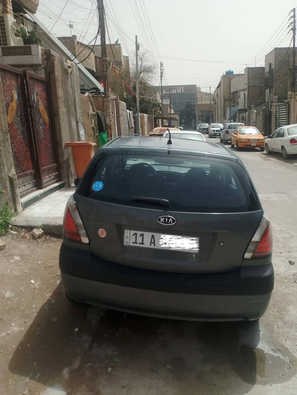 السلام عليكم
كيا ريو موديل 2006 وارد امريكي رقم بغداد انكليزي بسمي 
مكينة 1600 مكينة وكير مكفولات كهربائيات كلها شغالة تبريد ثلج صدر جديد منضومة زنون  المكان بغداد الرصافة الاستفسار ***********

