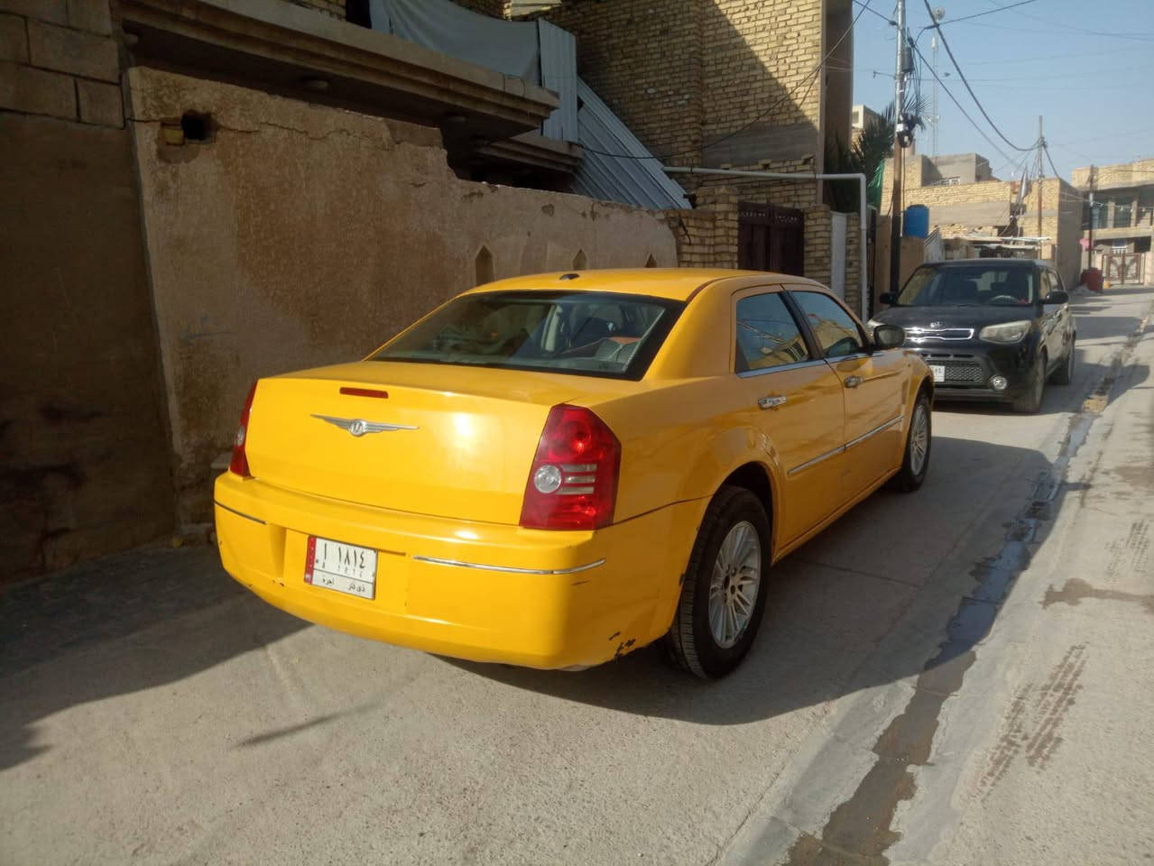 السلام عليكم .أوباما موديل 2010 اصل ..مكفولة من الحادث...مكينه .كير .اكسن..خير من الله ..حدادية جديدة .تخم تاير جديد .منظومه تبريد وتدفئة جديدة .كهربائيات السيارة كلها شغالة..سيارة جاهزة على بمعنى الكلمة..خطها كوت بغداد ...بيع مستعجل كلش ..السعر 108 وبيه مجال .... مكان السيارة كوت  .... إتصال ***********
مكلف بالنشر
