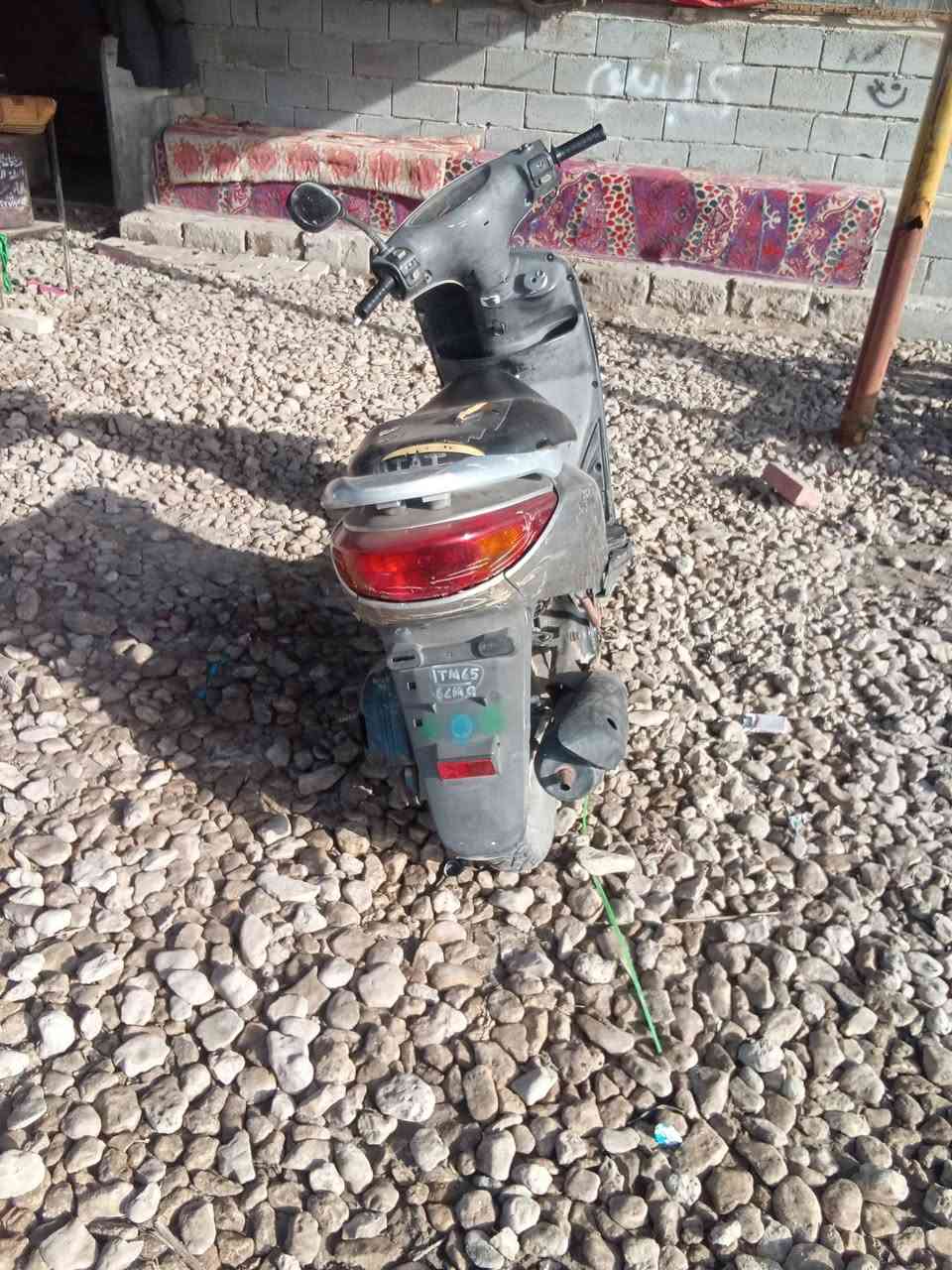 سلام عليكم دراجة بريز نضيفه محرك نضيف ما مفتوح كفراتها زينه مابيها نواقص سعرها 380 وبيها مجال *********** واتساب
