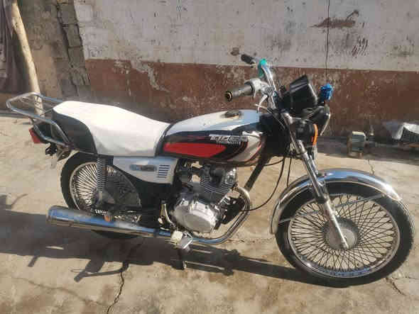 دراجه نامه برو 19
السعر 365 وبي مجال للطيبين
للاتصال ***********
