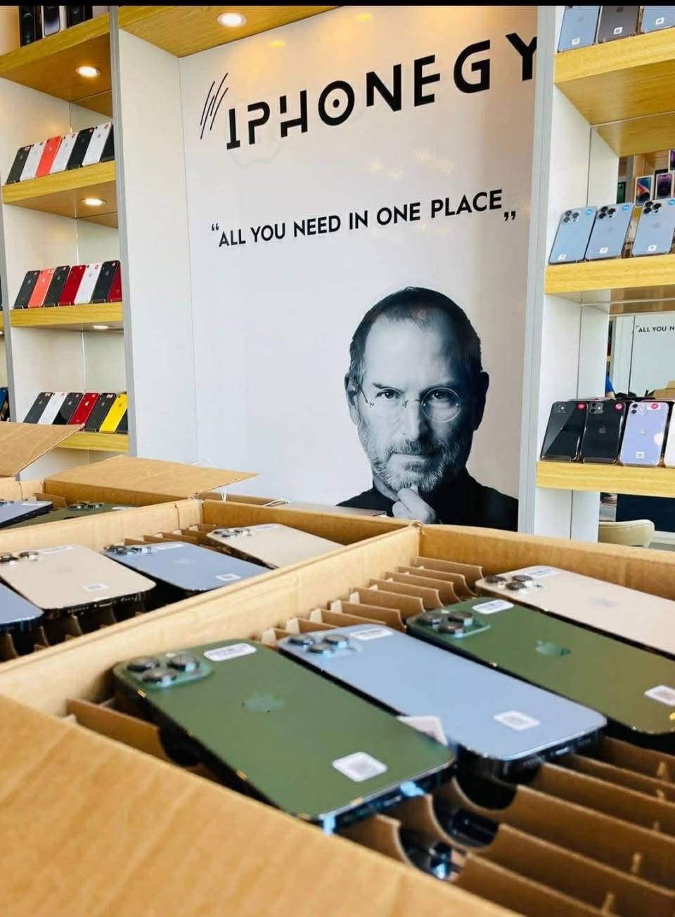 عروض اليوم 
اقوى سعر بالمحافظه 
هدايا وملحقات مجانيه 
13 بروماكس 256 النسخه الامريكية 
بسعر 🔥🔥🔥🔥
ابو سيف للموبايل 
ناصرية حي الشهداء الشارع الرئيسي مقابل مدرسة الاريج ***********
