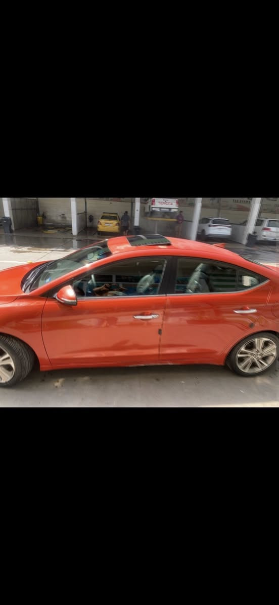 السلام عليكم 
للبيع فقط النترا 2017 كندي لمتد 1/1 
 بنيد انفتح على القماره   وصبغ بلباب مثل ما واضح بلسونار 
السياره ادامه كامله عبوه فيت بم جديد بلكات جدد مجاول جدد باتري دهن كير ….. 
محرك 2000 مفتوح 
حداديه جديده 
مواصفات 
فتحه 
بصمه 
جلد 
كشنات تدفئه 
تدفئه ستيرن 
وبقيه مواصفات معروفه 
 السعر 118$ وبيها مجال مكاني بغداد 
عنوان بغداد
 ***********
