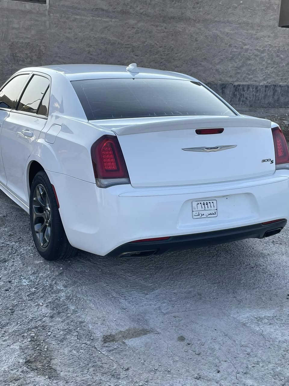 اوباما sللبيع بدون ارباك جديد كلش معلاية 23 اصل18 
السعر 180
*********** طخم تاير ويل كب جديد 18 باتري جديد السيارة كلش جديدة خير من الله
