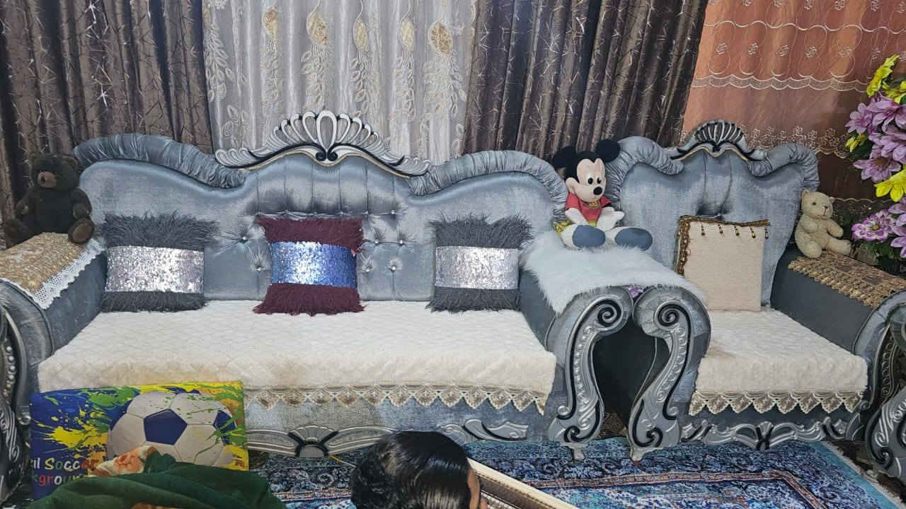 السلام عليكم عندي قنفات للبيع السعر 550 وبيهن مجال الرقم *********** واتساب
