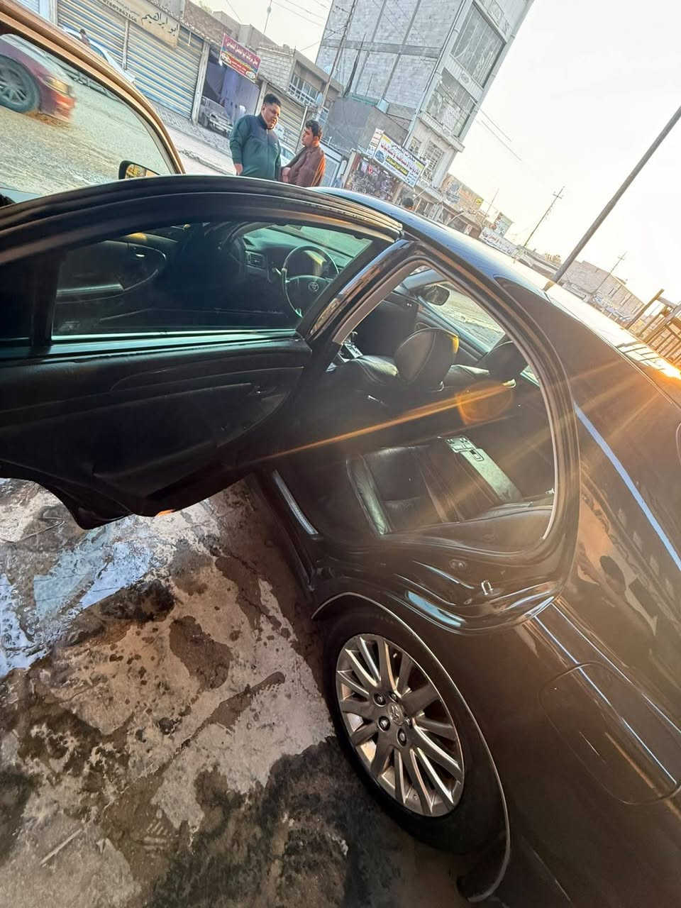 ١TOYOTA CROWN MAJESTA👑
للبيع تيوتا ماجستا. 2007 
اصولي💥 شرط المداور
الون اسود 
رقم نجف شرط المداور راعيها موجود
السيارة كفالة عامه من اصوليات و كص وصبغ

المواصفات👇 
5دكم 
✅ محركها V8 الحجم 4300
✅ كشنات جلد أسود 
✅ تبريد امامي خلفي3قطع.
✅ 3قطع بردات خلفيه.
✅ اربع كشنات كهرباء.
✅ 5بصمات ابواب+بصمة تشغيل+ صندوك شفط 
✅ كشنات خزن ميموري.
✅ حساسات  امامي وخلفيه
✅ كامره خلفيه 
✅ بگ لايتات لد اصل.
✅ ثلاجة
✅ مري ترحيب عند الاقتراب+اشاير بالمري والجملغات.
✅ ستيرن كهربائي 
✅ مري كهرباء+هيتر♨️
✅ تحكم ستيرن+كروز تثبيت سرعه.
✅ جنطه جكات كهرباء شفط.
✅ السياره بيه 3 رادار اصل

وباقي المواصفات المعروفه لل5دكم.
العنوان النجف الأشرف.كوفة
للاستفسار📞***********
السعر 175 وبيه مجال قليل
