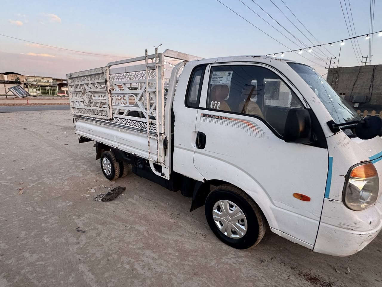 السلام عليكم 
كيا بنكو مسكر مكينه قبق ابيض مشترك 
موديل ٢٠٠٨ 
بم ميكانيك رقم ناصريه مداور ثاني يوم مكان السياره النجف الاشرف / خان النص 
السعر ٧٥ وبي مجال قليل جداً حك الجيه 
محرك شاصي گير اكسن مكفول والكشر مكفول من الضربه بس بي خياسات مثل ما موضح بل صور 
للتواصل ***********
