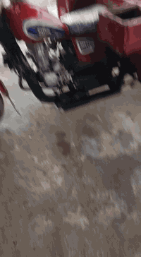 ستوته دايوان للمراوس بستوته اتعب منه انضف منه وحسب الاتفاق تايرات نضاف كهربايات كله شغاله محرك لاتنقيص ولا تبخير محرك ناعم اتصال ***********
