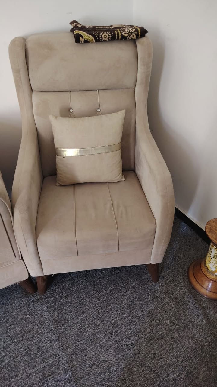 السلام عليكم 
تخم للبيع اخو الجديد
***********
