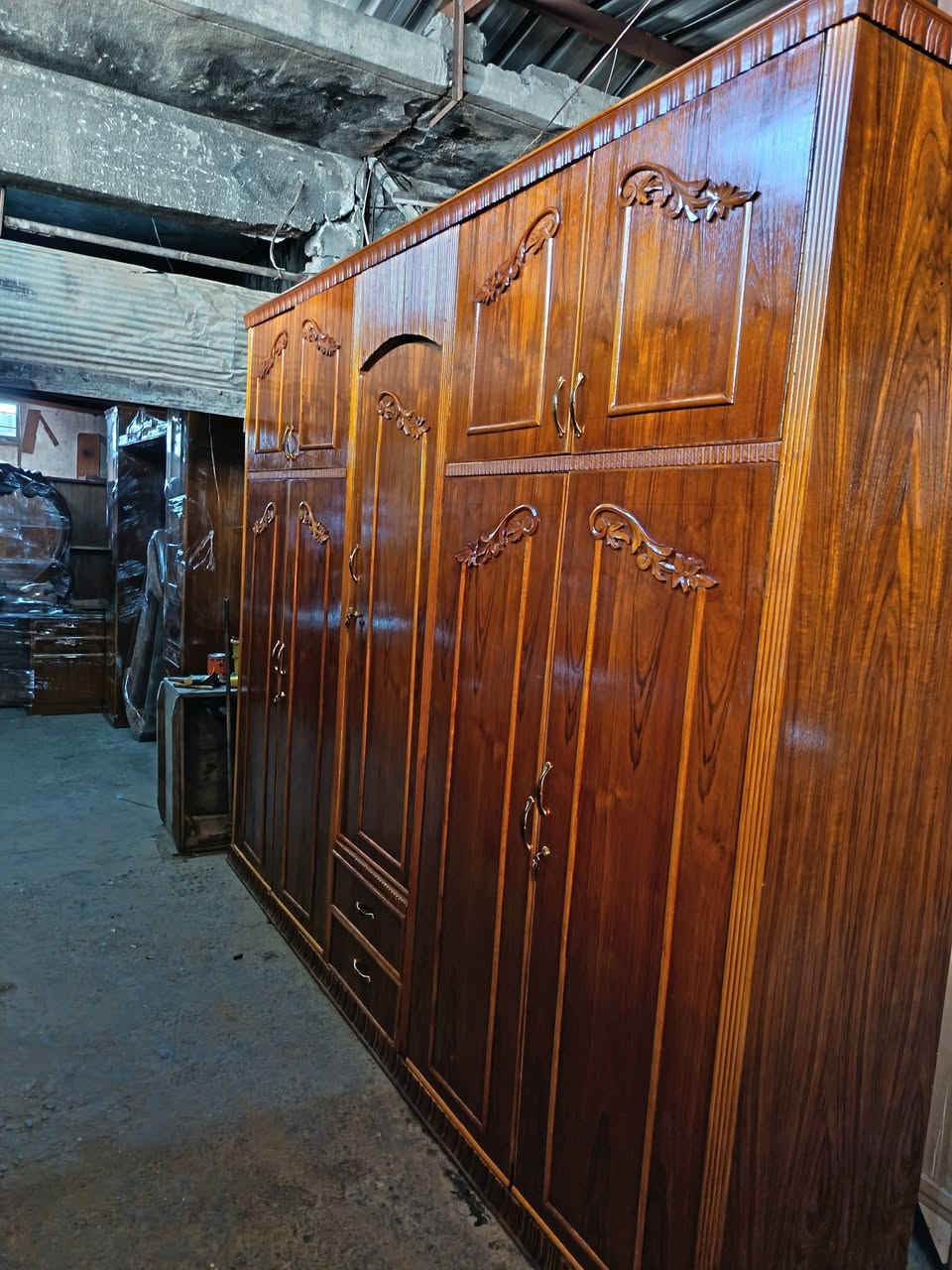 غرفه ابراج السعر 775 وبي مجال *********** بي وتساب
