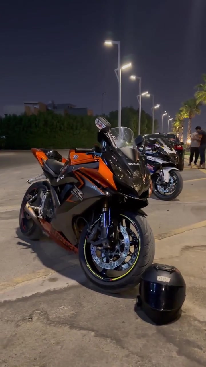 السلام عليكم شبابنة المرتبين مره خصت الادمن 
للبيع فقط جكسر GXR 2009  750 حماوة انسه متعبر ال100 
برمجة 3 مودات ABC 
شباب للتنبيه الدراجة كصه اولى (احمد جادرية ) بيهه نقوصات ڪلش بسيطة 
الدراجة حلوة كاعده
📍عنواني غزالية السعر 35$ 
***********
