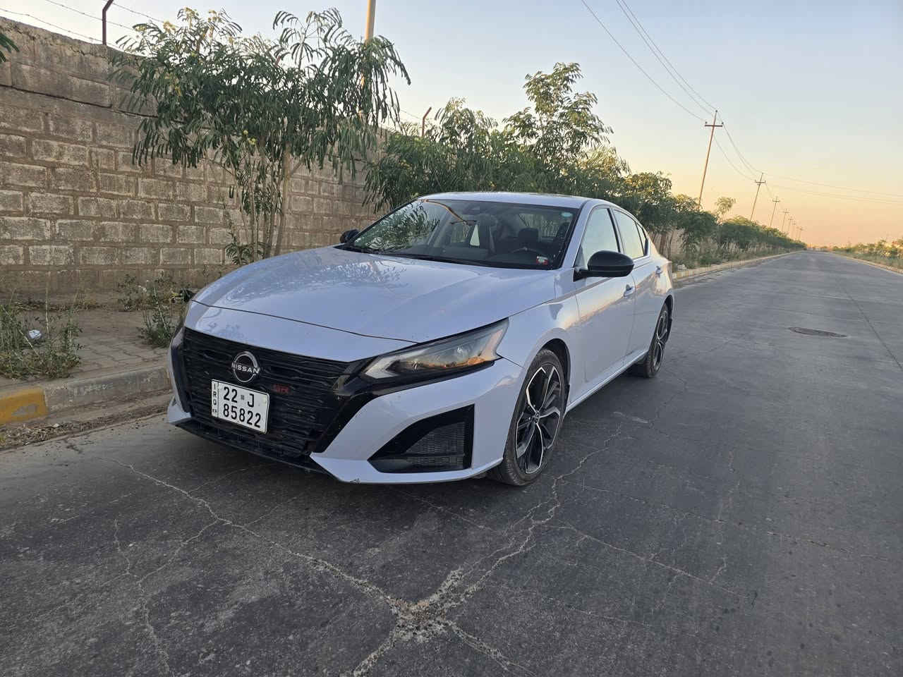 السلام عليكم Altima 2023 SR ويل درايف السياره نضيفه ماشيه ٢٠ الف ماشيه الضرر مالها قطعه وحده الجاملخ الامامي ومبدل بونيد وكاله ورقم الشاصي موجود بلصور 
للاستفسار الاتصال على الرقم  ***********
