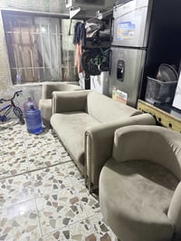 تخم نضيف 9 مقاعد بغداد منطقه شعب سعر 225 07723235579