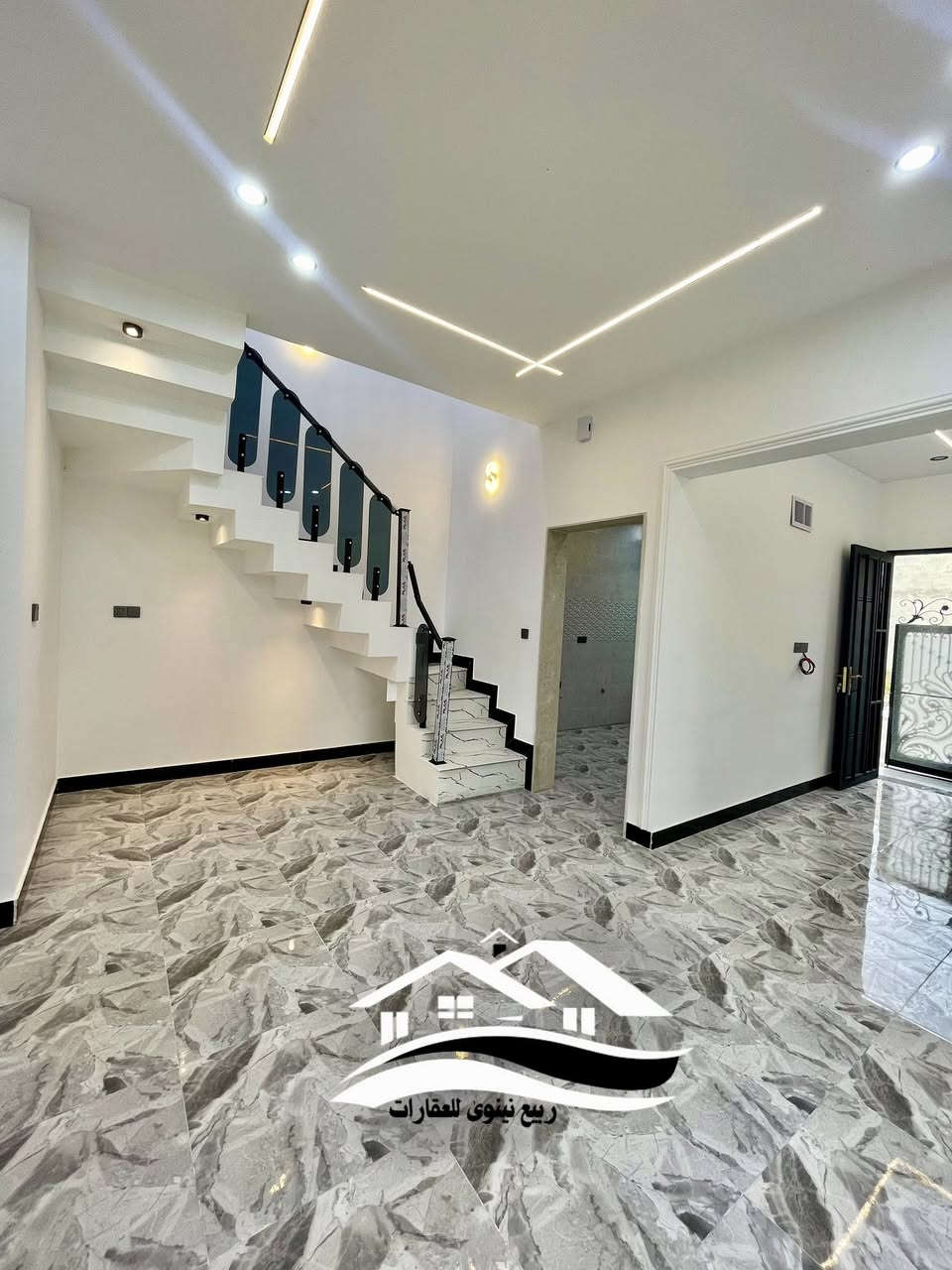 دار للبيع – حي الملايين الأولى
📍 موقع مميز بداية الحي تقطيع الصابونجي
📐 المساحة: 120 م📏 الواجهة: 7 م
✨ يحتوي: استقبال هول مطبخ 5 غرف نوم صحيات
📞 للاستفسار:
*********** ~*********** ~*********** ***********
مكتب #ربيع_نينوى_للعقارات
بعد تقاطع العريان _ مقابل الكمرك _ مجاور تيم مارت
