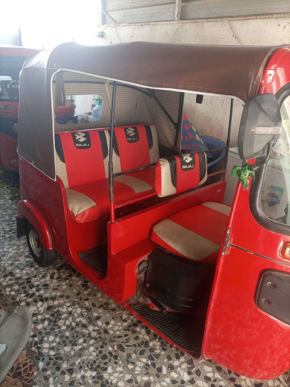 السلام عليكم  تيك موديل 18 للبيع سعر 6 مرقمه تيك توك نظيفه البكان بغداد ام الكبر شارع ابو الريش‏‪***********‬‏
