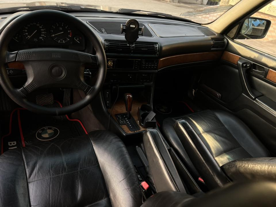 السلام عليكم اريد مراوس ب ماليبو سيارتي بلاديه فقط رش تحويل مباشر مابيها اي نقص
***********
