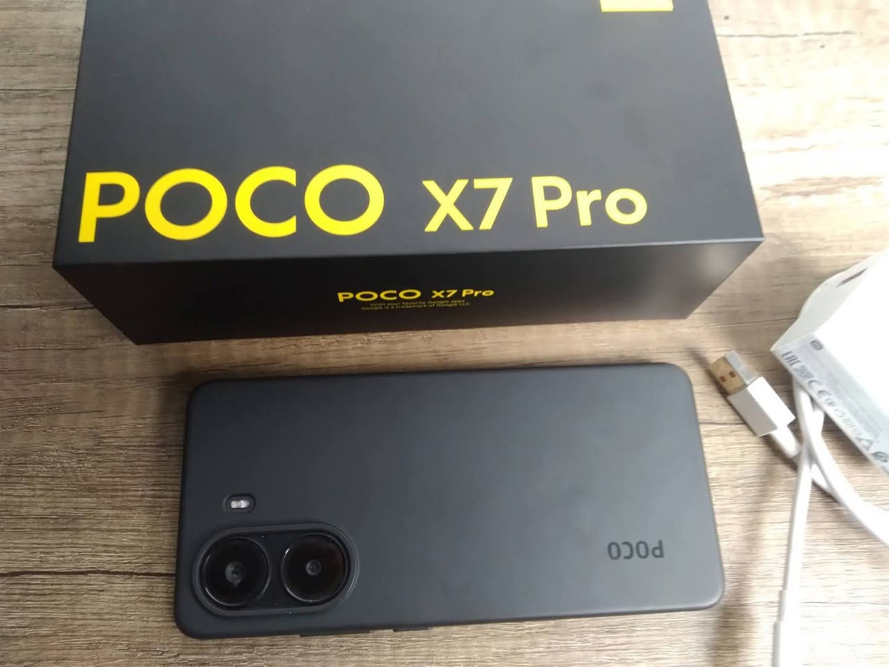 هاتفpoco x7 pro 📱
نضافة100٪(استخدام 3 اشهر فقط)
كامل ملحقات شاحن 90w كيبل ولكفر
شاشة AMOLED بتردد120اطار
رامات12GB وذاكرة تخزين256GB

السعر360الف
للتواصل واتساب فقط ***********
